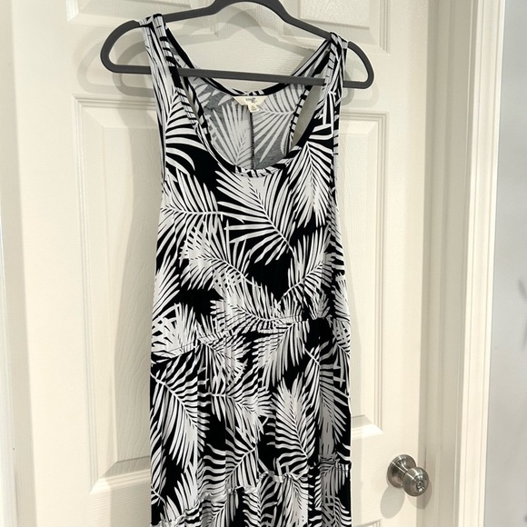Terra & Sky Midi Tropical Racerback Black White Leaf Print Dress Plus Size 0 - Picture 4 of 11